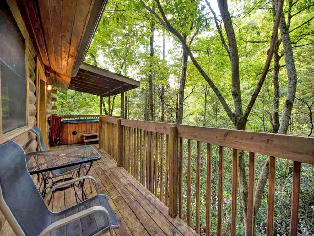 Magical Moments, 1 Bedroom, Sleeps 6, Arcade, Foosball, Walk To Pool Holiday home *