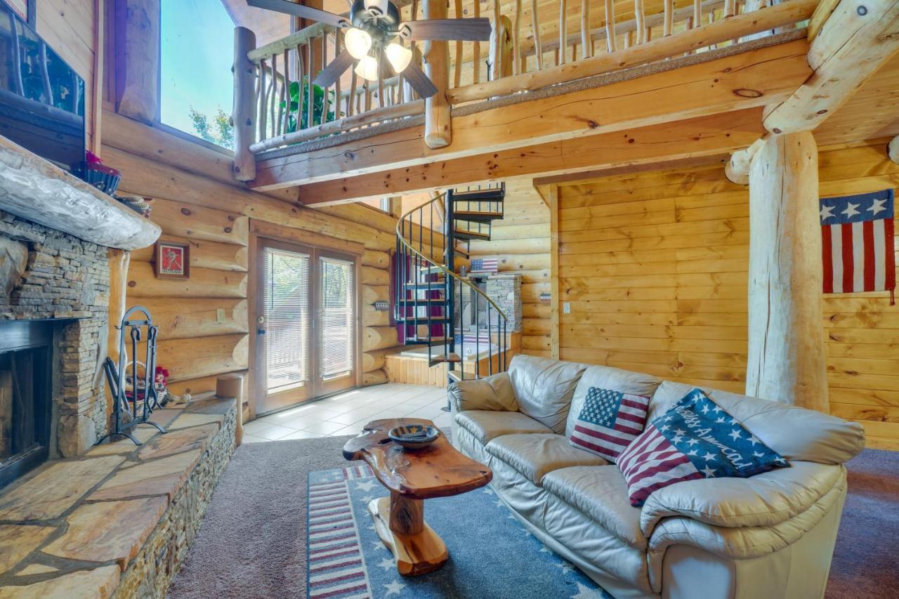 Holiday home Idyllic With Hot Tub And Balcony! Gatlinburg