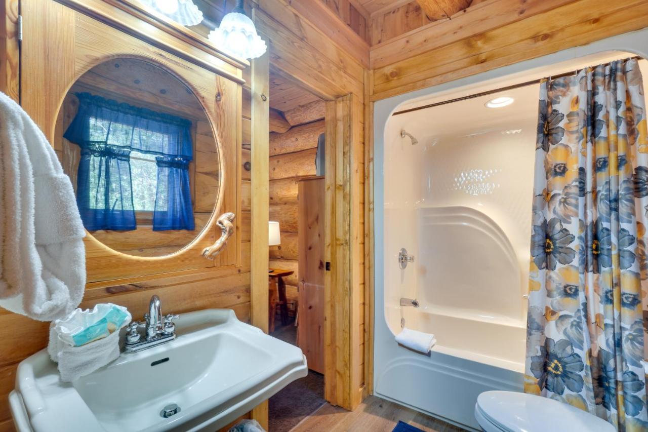 Holiday home Smoky Mountain Vacation With Hot Tub! Gatlinburg