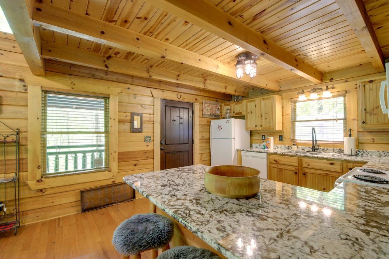 Holiday home Family Cabin With Private Hot Tub And Deck!