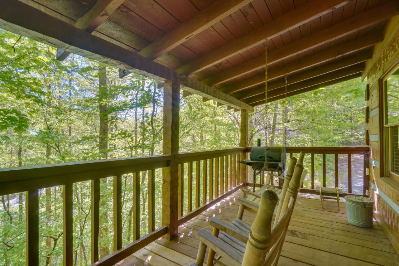 With Hot Tub About 6 Mi To Downtown! Holiday home *