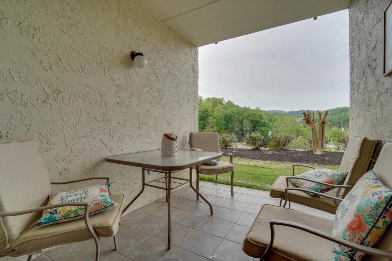 With Mountain Views And Pool Access *
