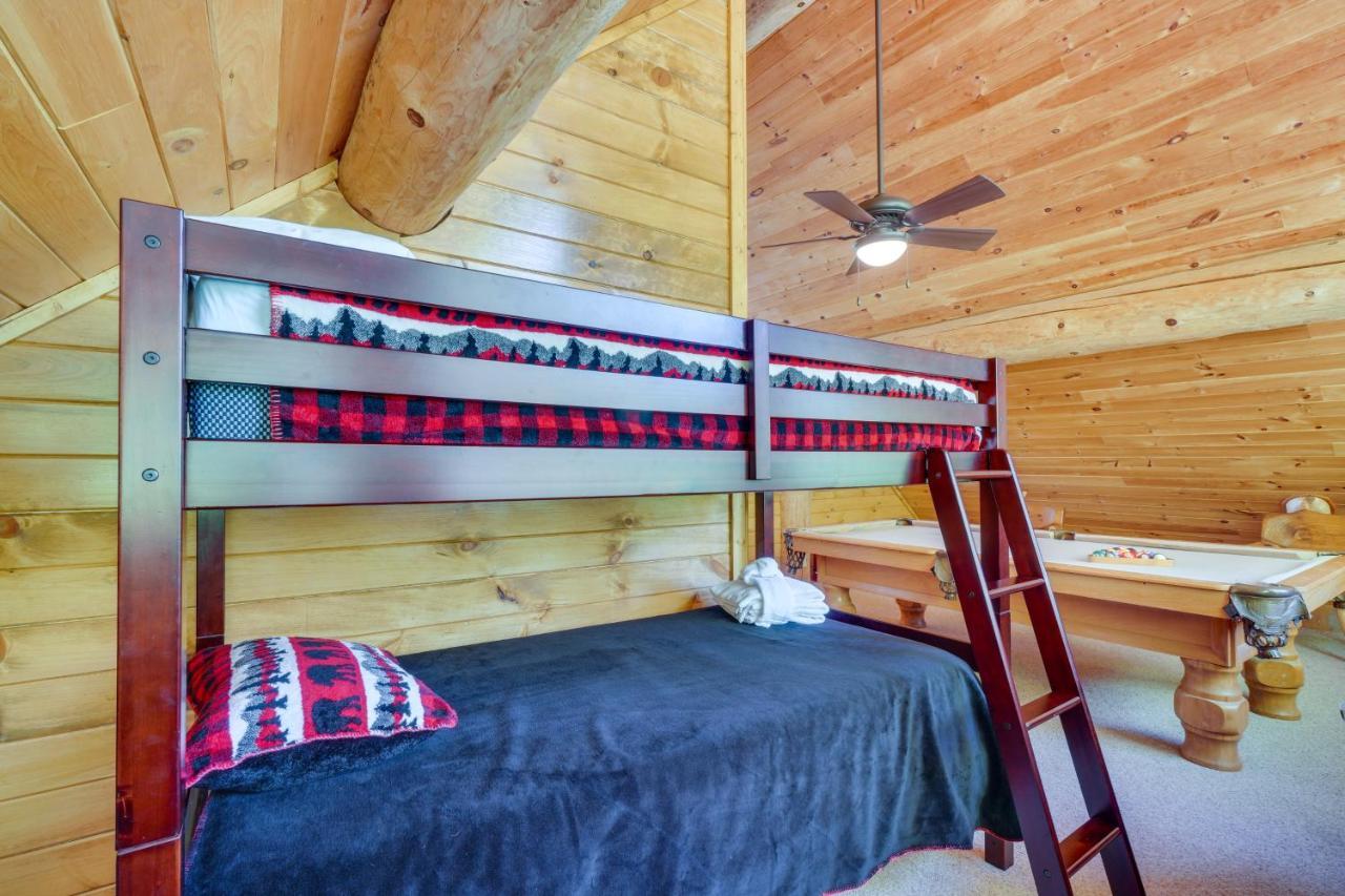 Holiday home Idyllic With Hot Tub And Balcony! Gatlinburg