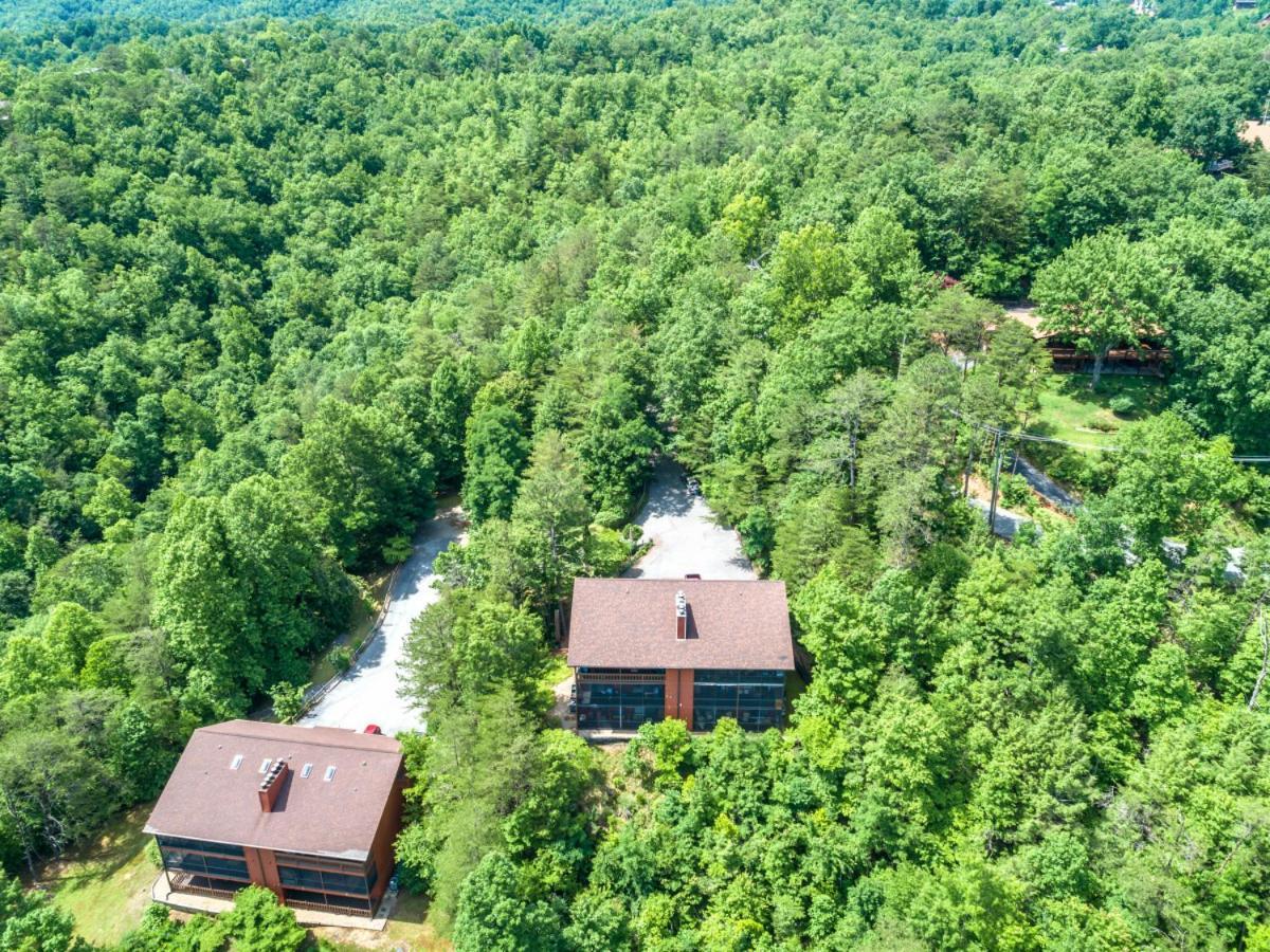 Holiday home Serene Escape View Games Community Pools Gatlinburg