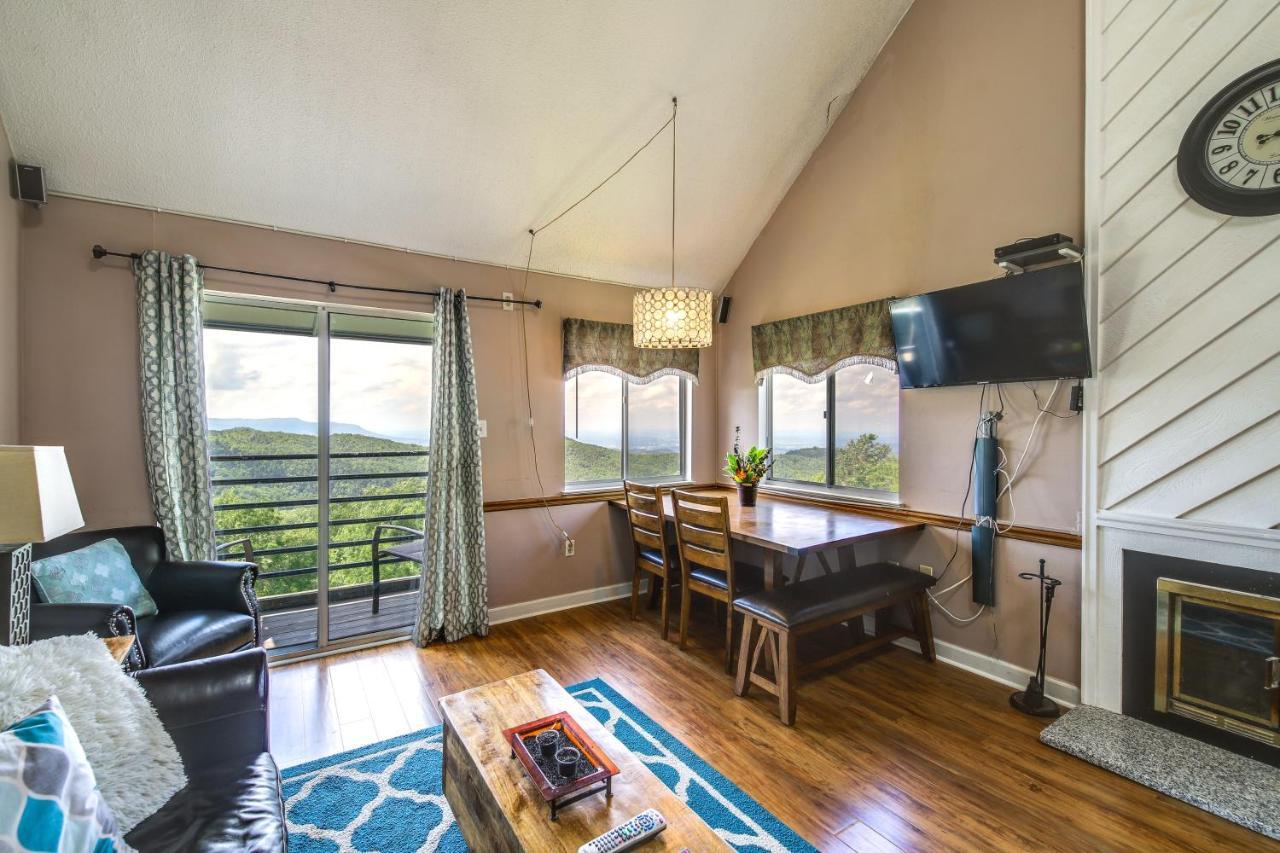 Apartment Mountaintop With Balcony And Views! Gatlinburg