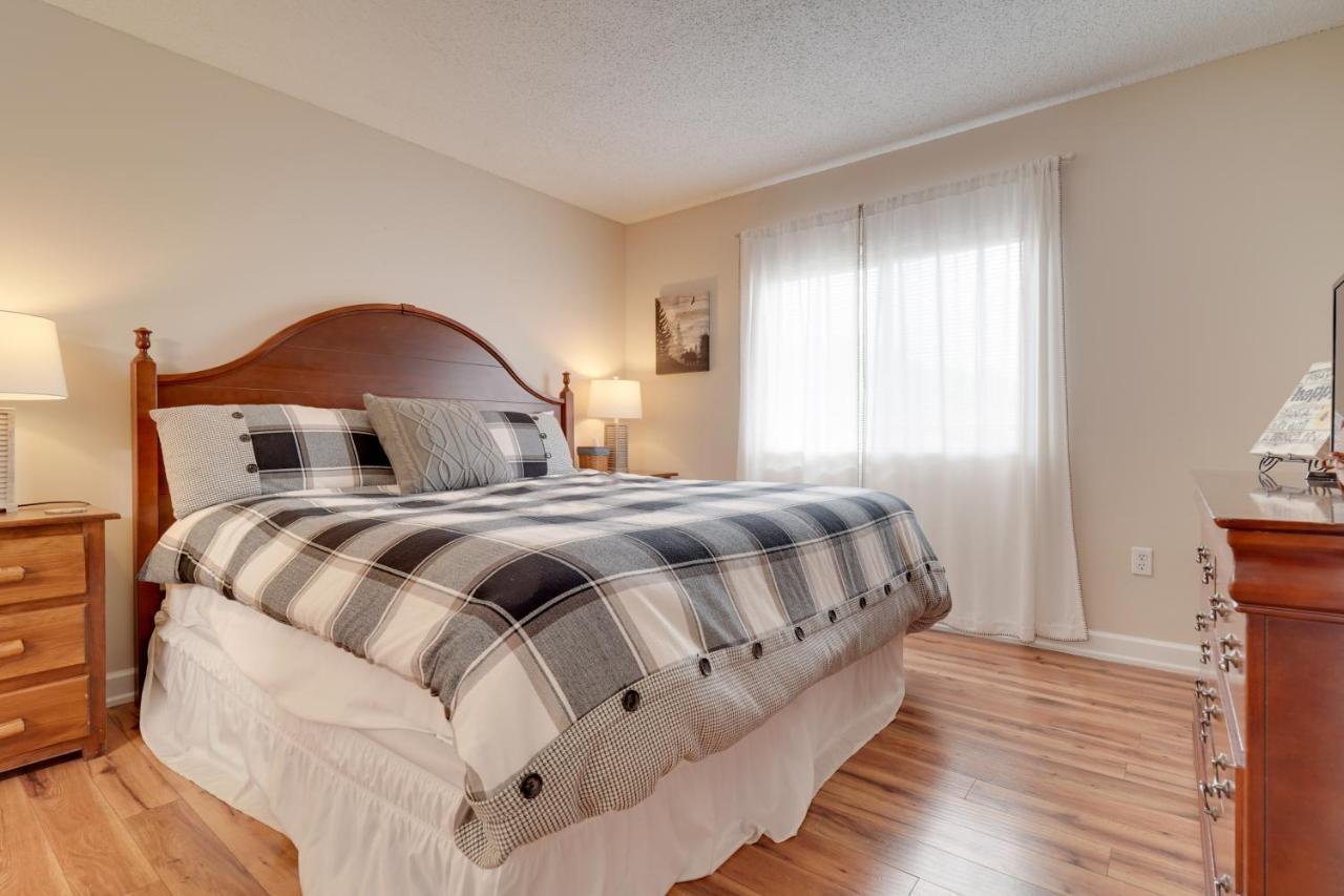 With Mountain Views And Pool Access Gatlinburg