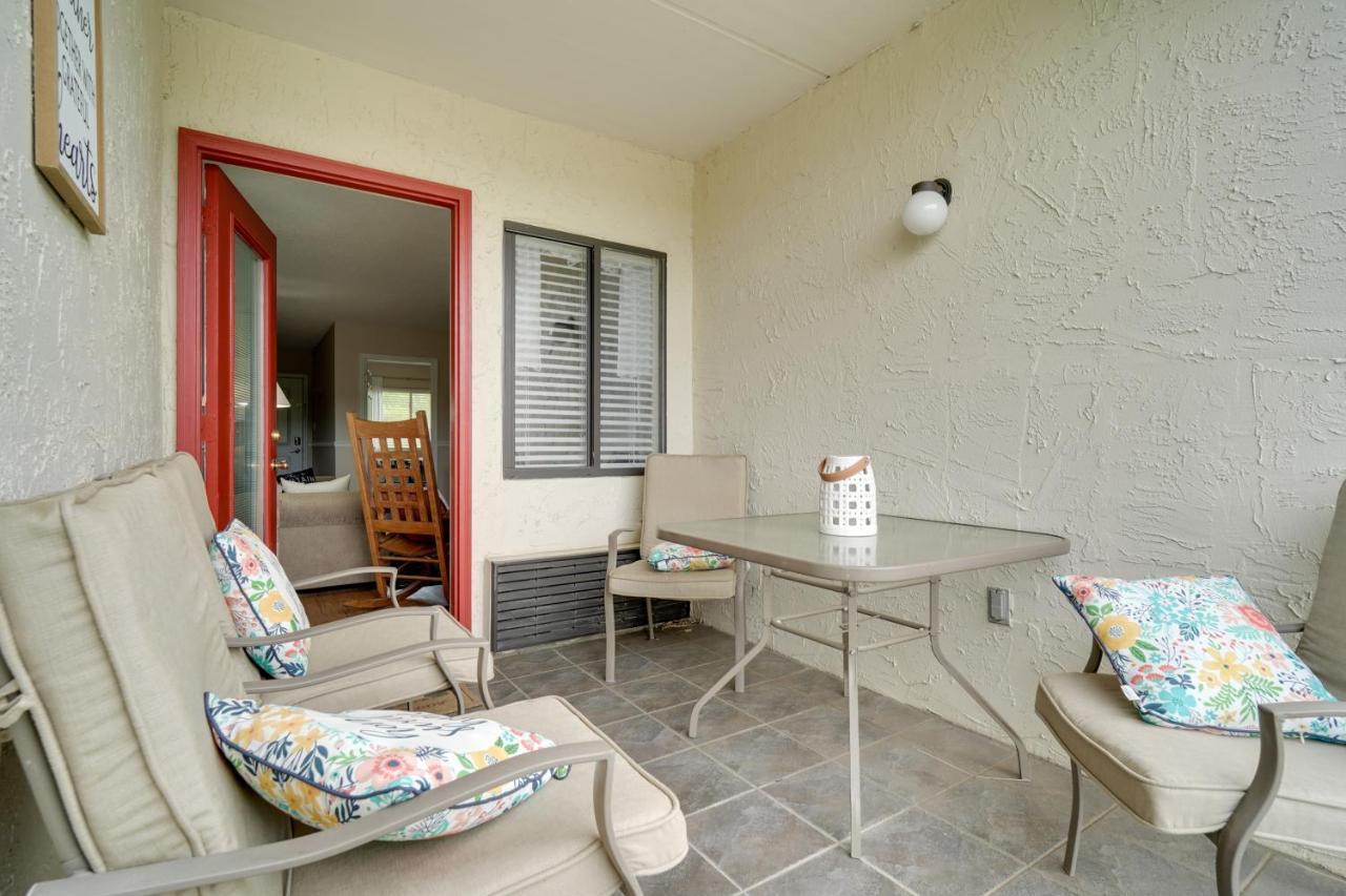 With Mountain Views And Pool Access * Gatlinburg