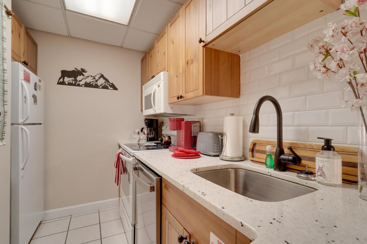 Apartment With Mountain Views And Pool Access Gatlinburg