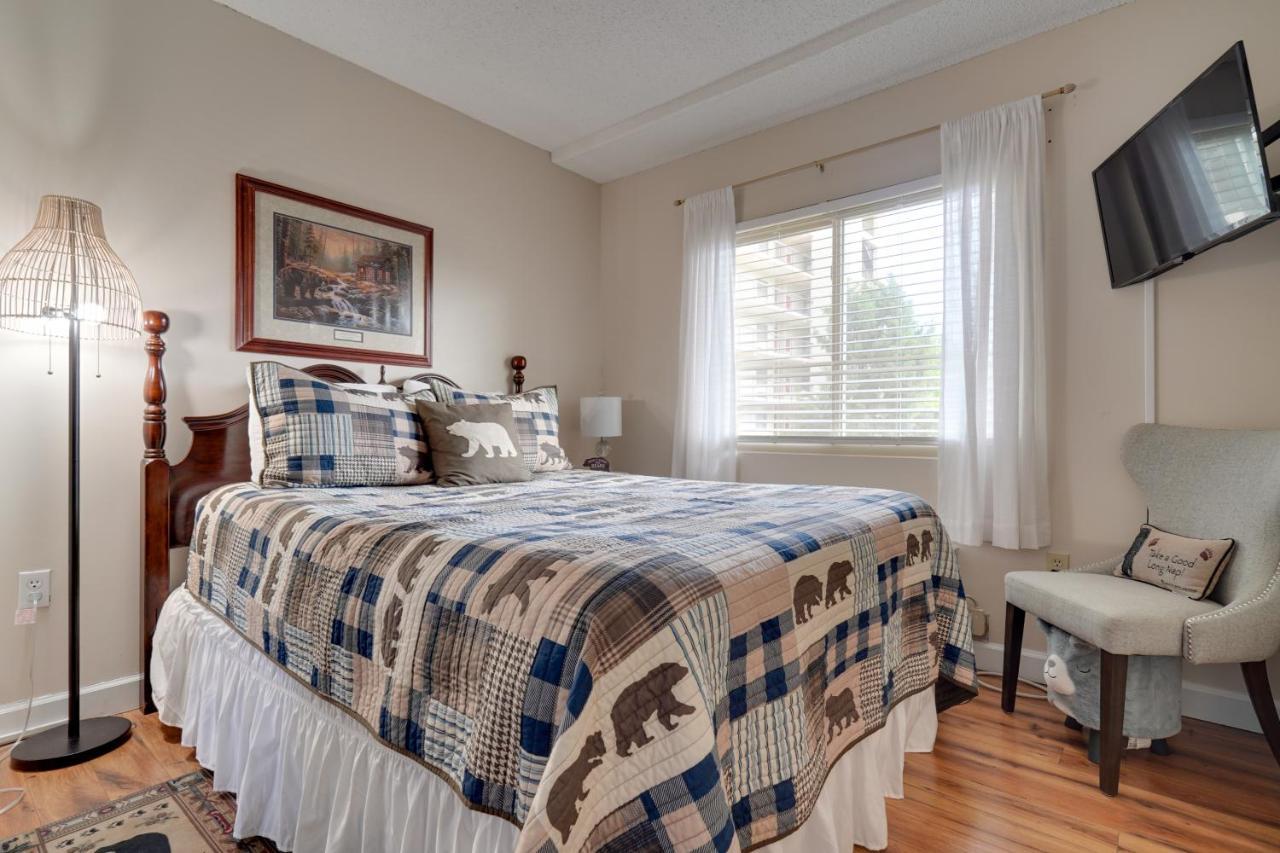 With Mountain Views And Pool Access Apartment *