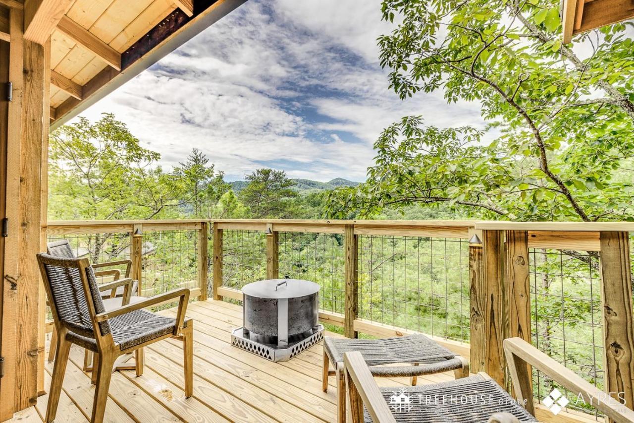 The Blackjack Oak In Treehouse Grove At Norton Creek * Gatlinburg