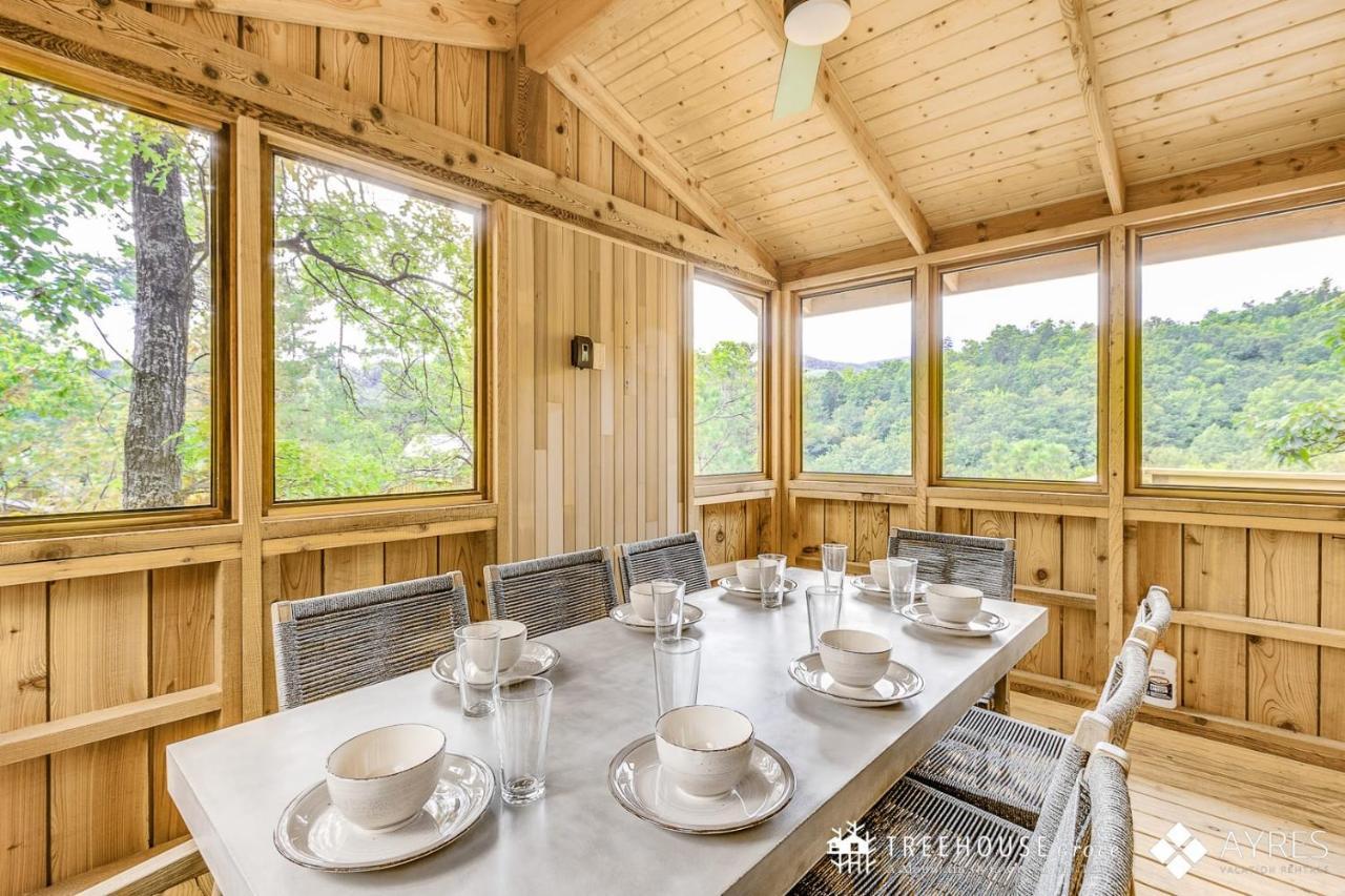 The Blackjack Oak In Treehouse Grove At Norton Creek Holiday home Gatlinburg