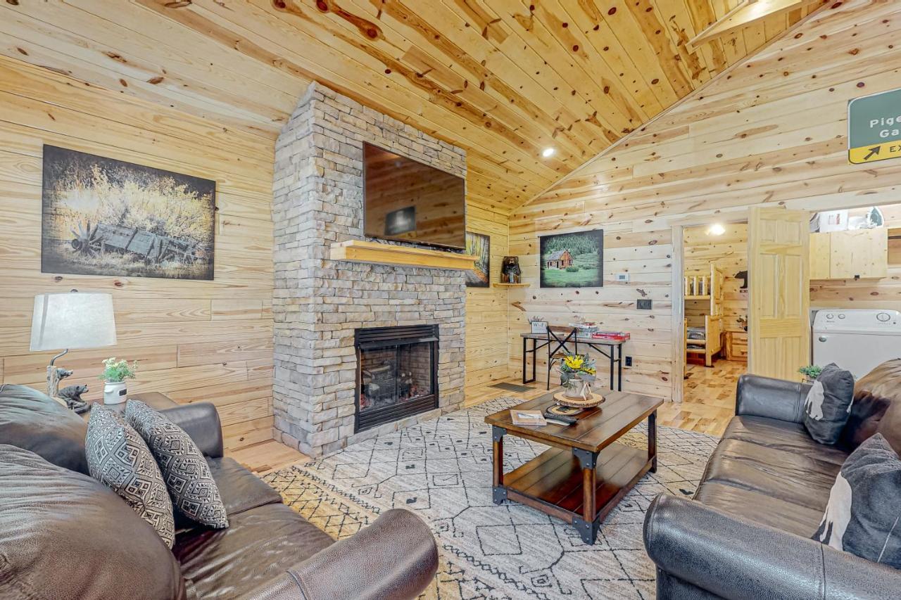 White Oak Haven * Gatlinburg