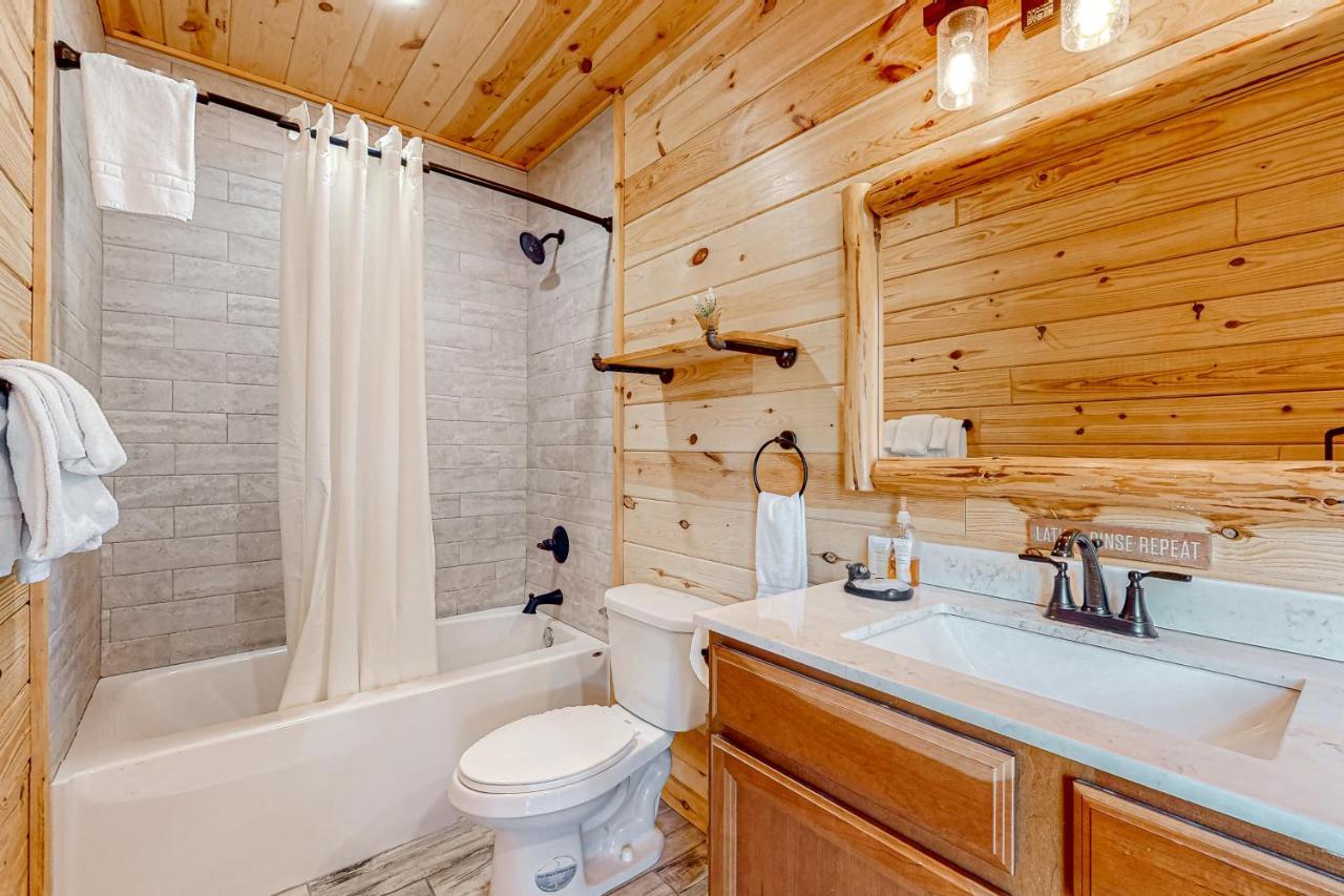 White Oak Haven * Gatlinburg