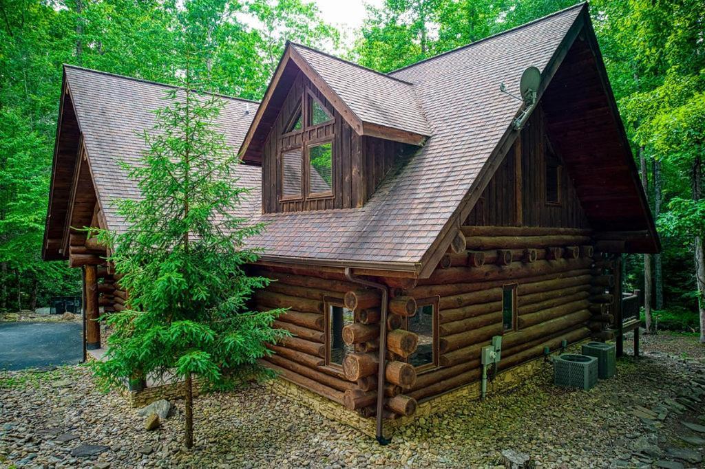 Rippling Stream, Hot Tub, Pool Table, Wifi, 1089 Free Tickets Each Paid Day, Dollywood And * Gatlinburg