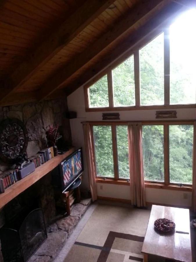 Want To Feel Like You're Up In The Trees!! What A Great View! Gatlinburg