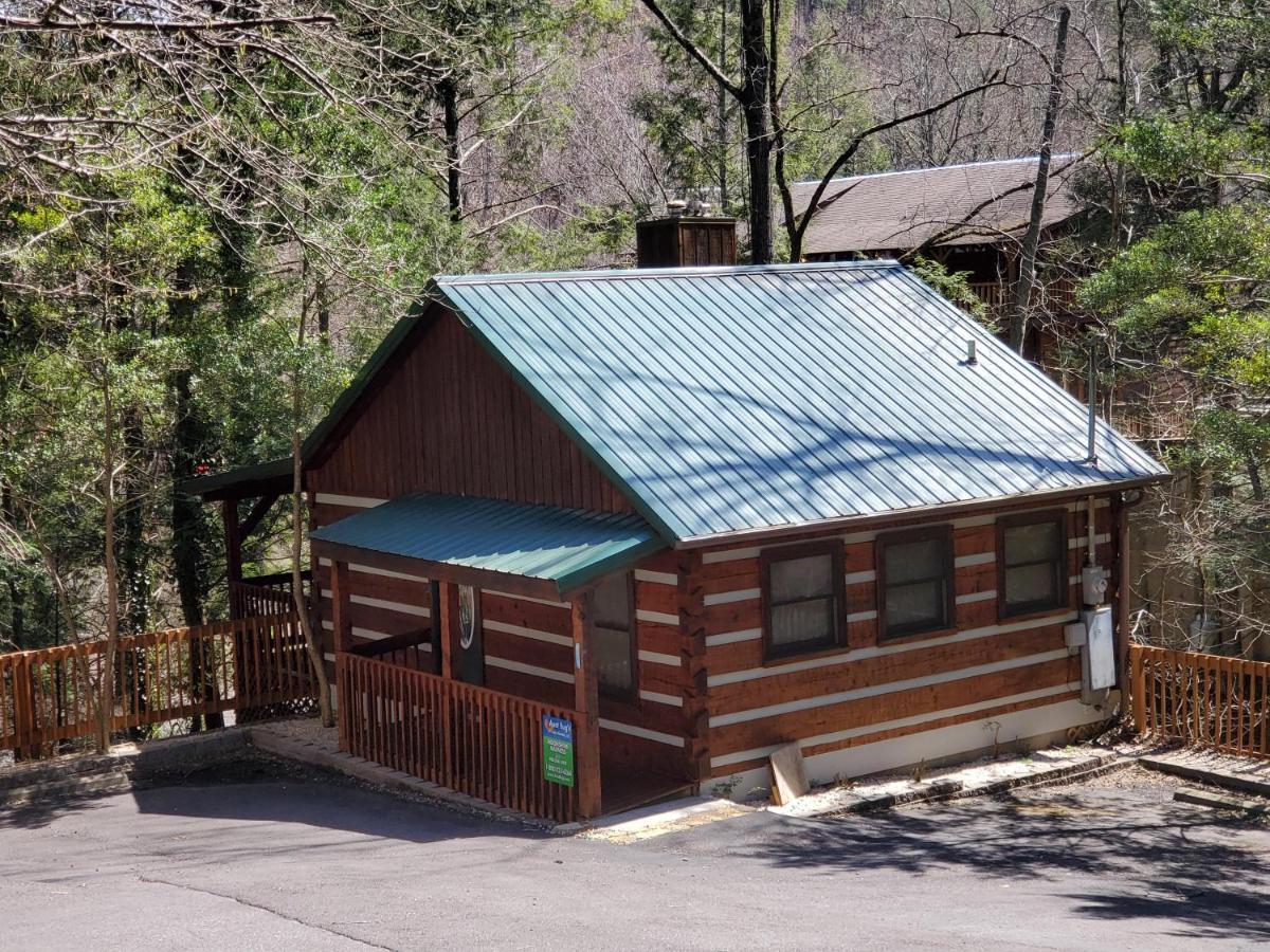 Moonshine Madness #1611 Holiday home *