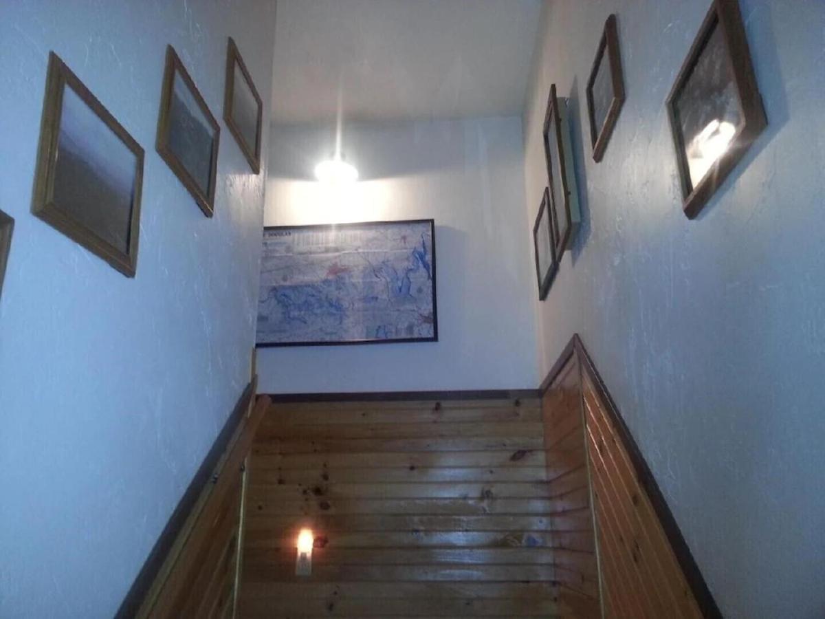 Chalet Want To Feel Like You're Up In The Trees!! What A Great View! *