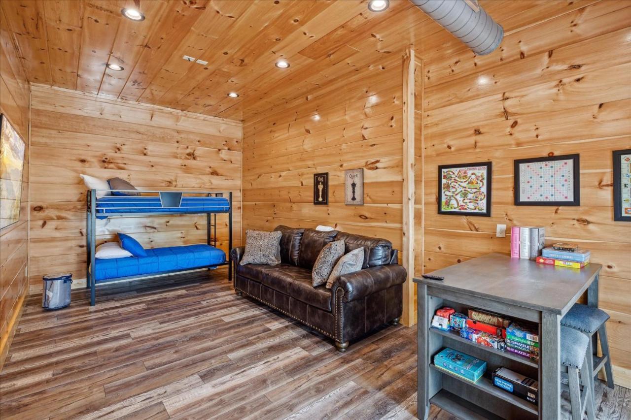 Four-bedroom House Holiday home