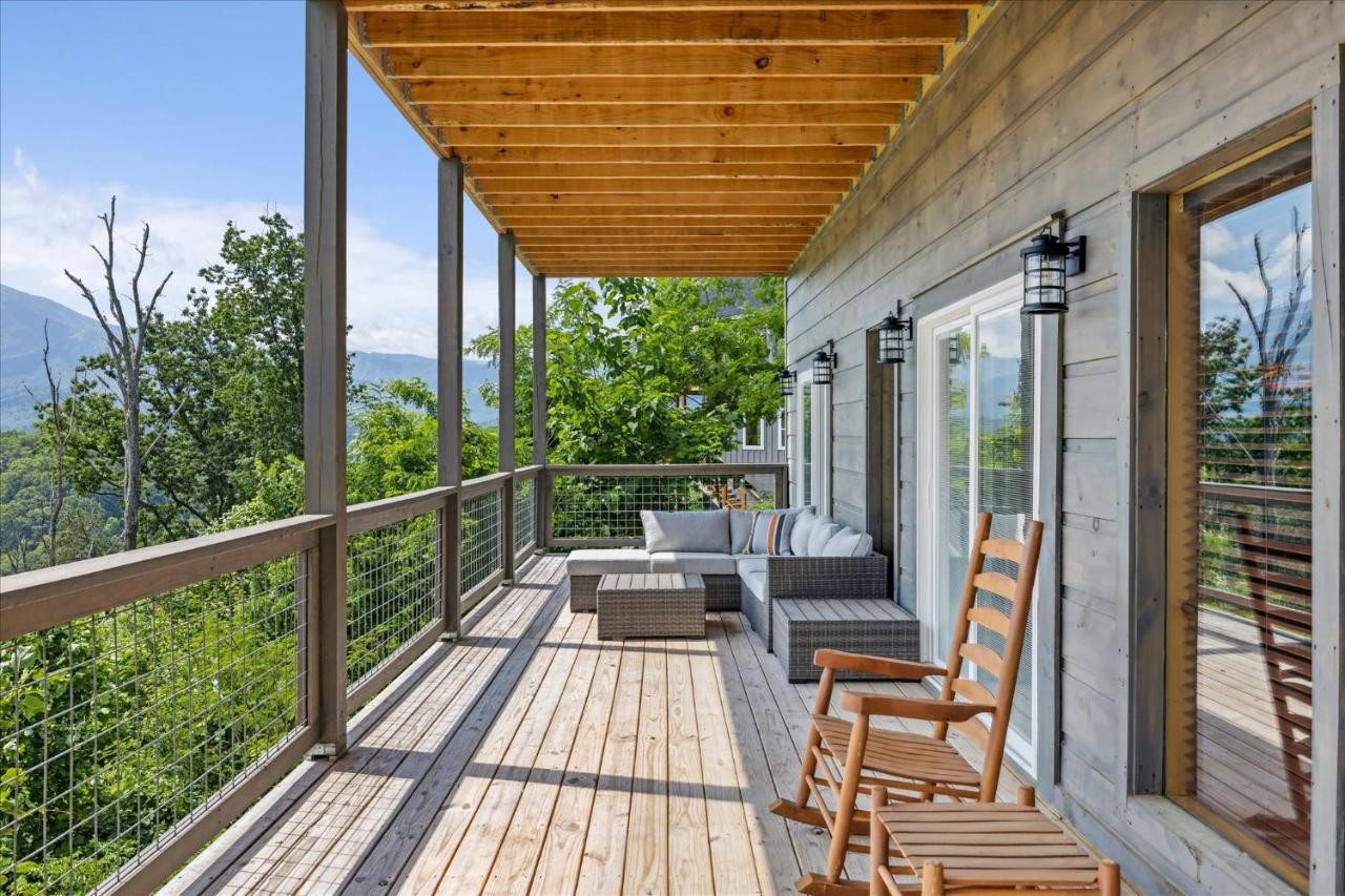 Four-bedroom House * Gatlinburg