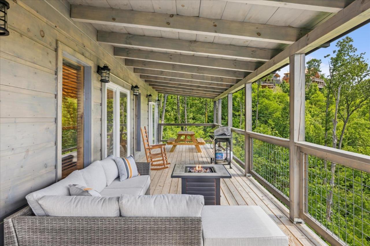 Holiday home Four-bedroom House *