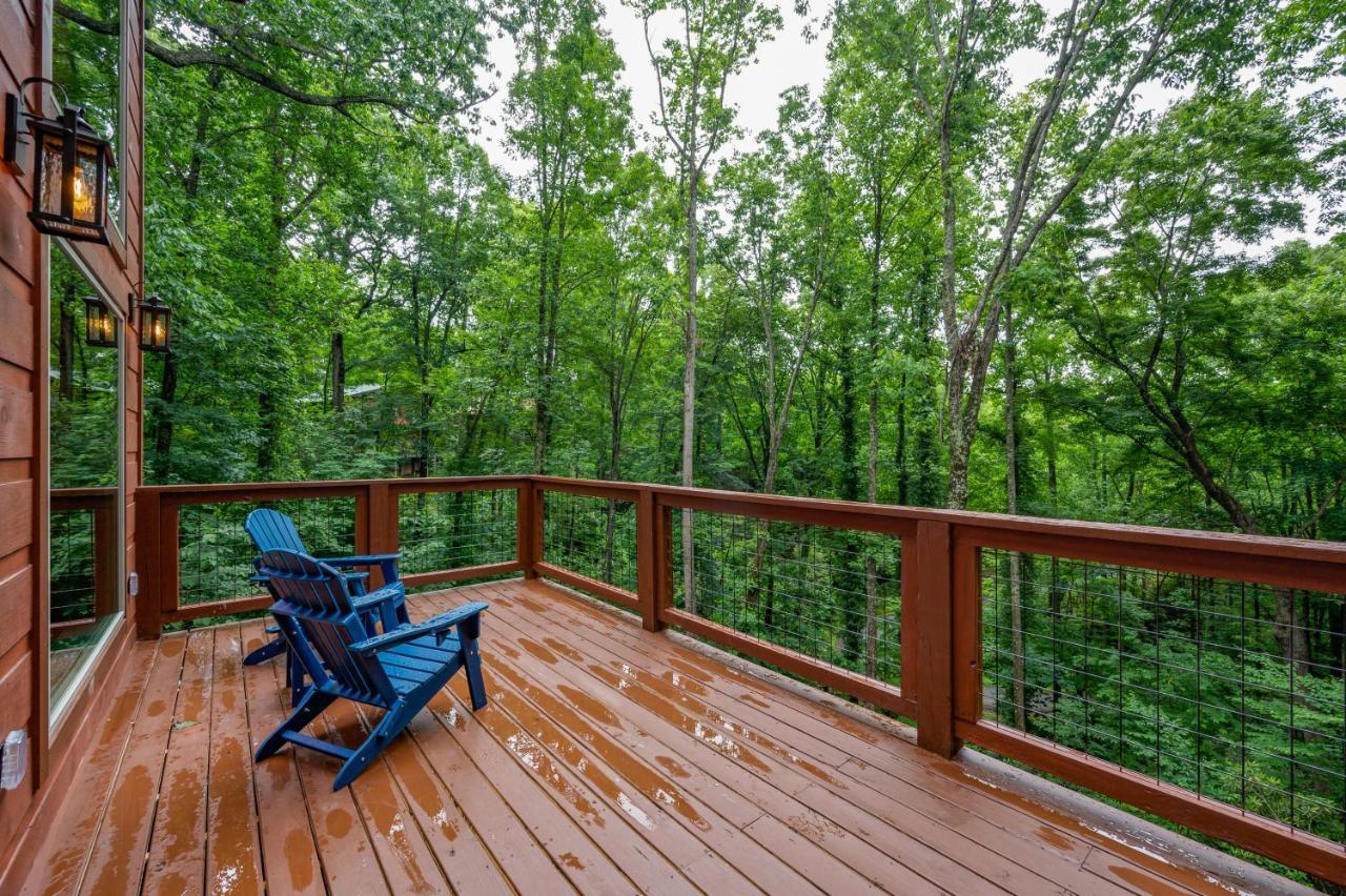 Chalet New Cozy Mountain Hot Tub Near Downtown