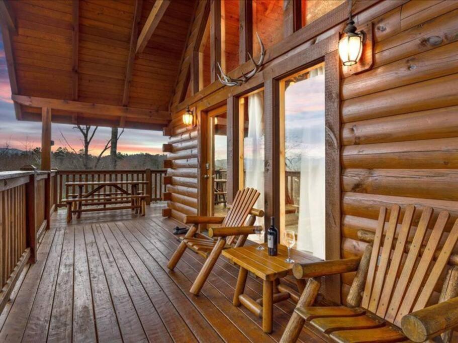 Breathtaking Views Of The Smokies, 3 Mins To