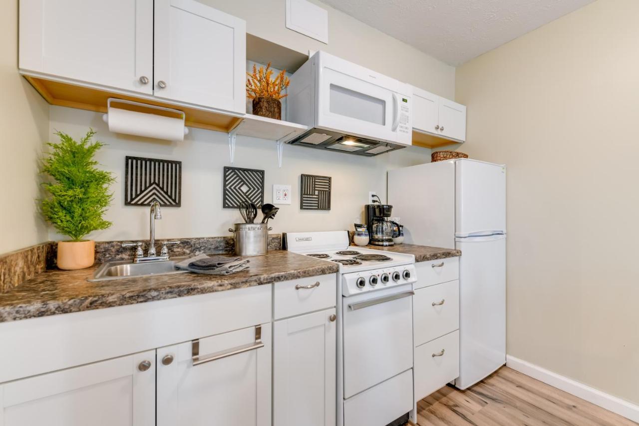 Dtwn Pool Access! Apartment Gatlinburg