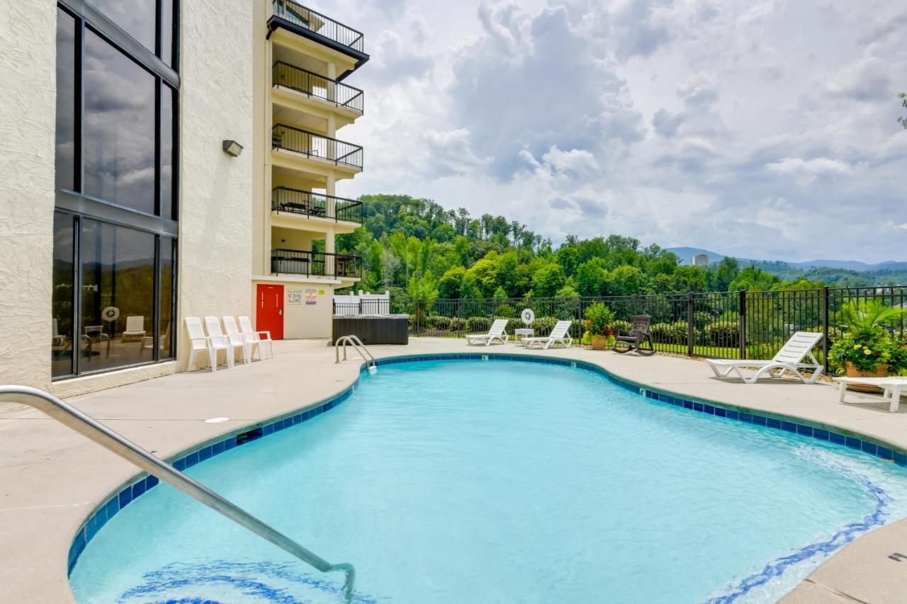 Dtwn Pool Access!