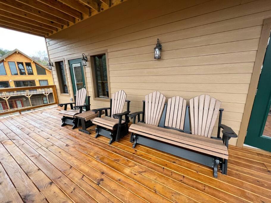 * * 4 Master Bedrooms, Views, Theater, Arcade, Evc