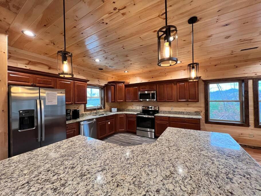 * * 4 Master Bedrooms, Views, Theater, Arcade, Evc