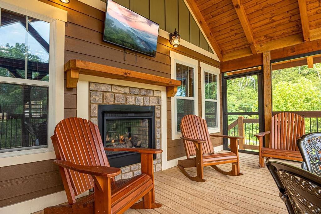 Brandon's Mountain Retreat Holiday home