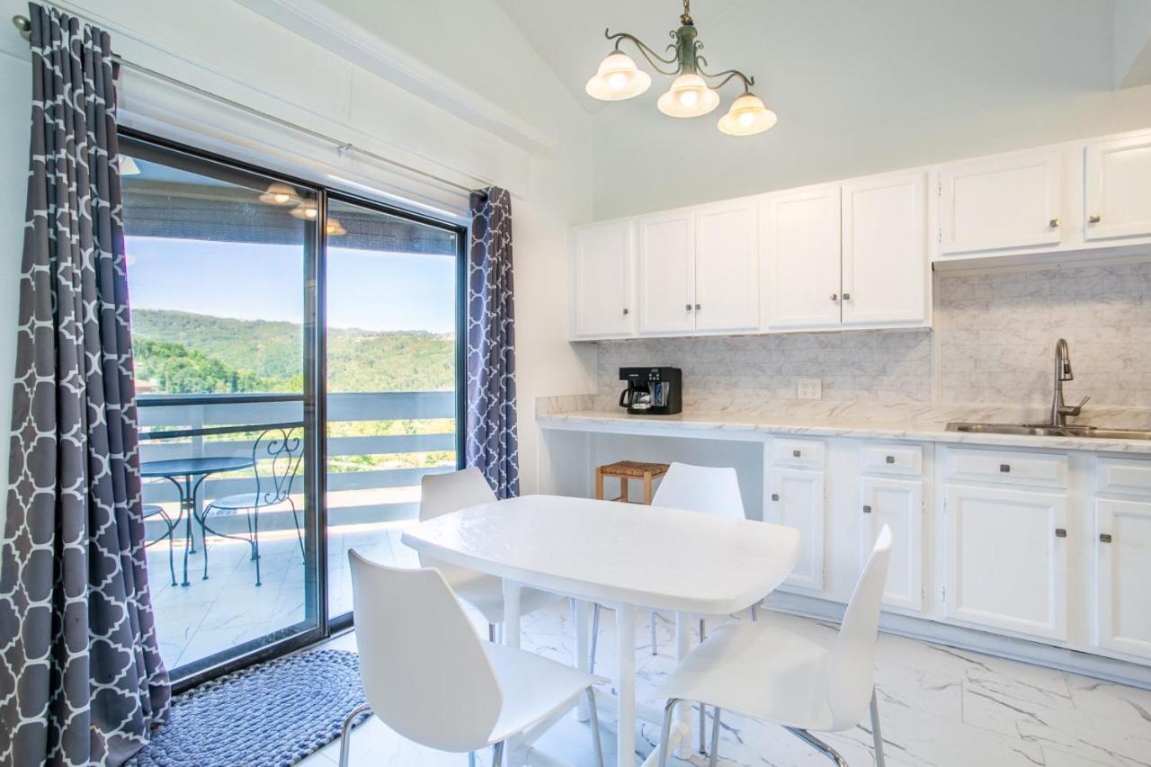 Holiday home Serene Views Community Pool *