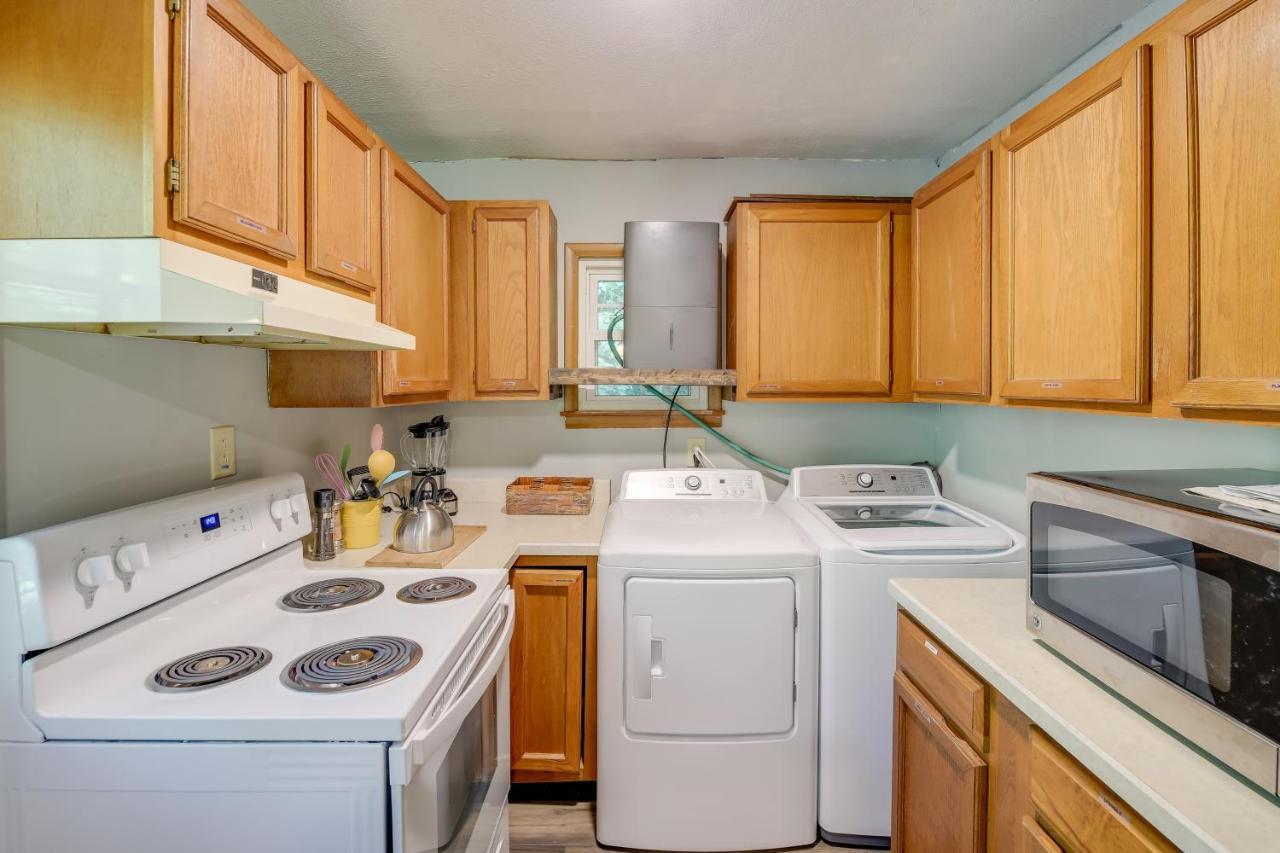 Holiday home Charming Pets And Families Welcome!