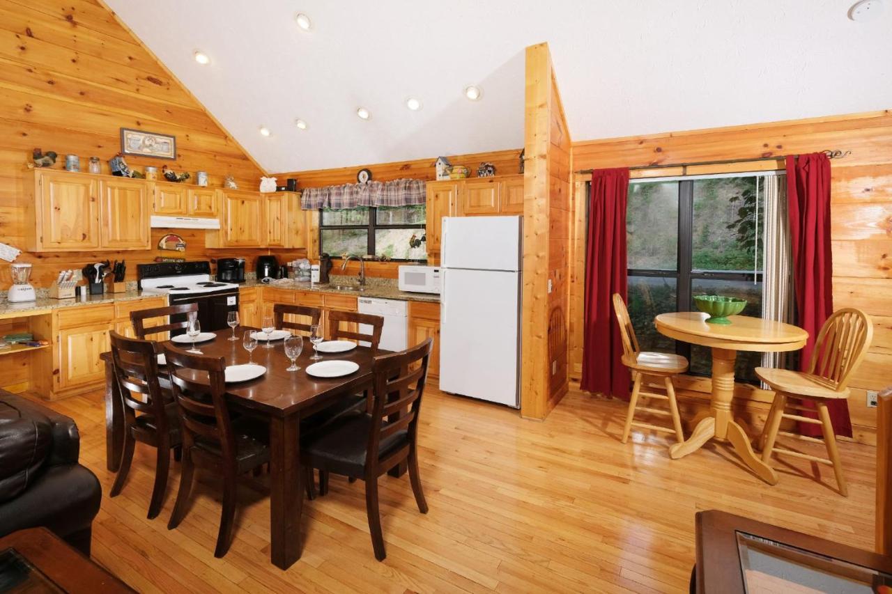 Villa Bear Footinn Gatlinburg