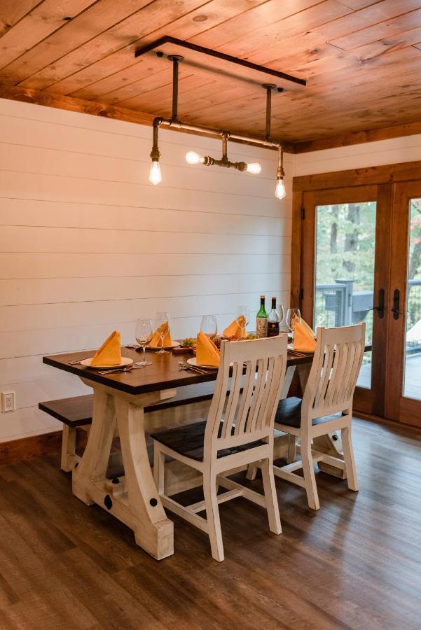 Chalet Bigfoots Retreat Gatlinburg