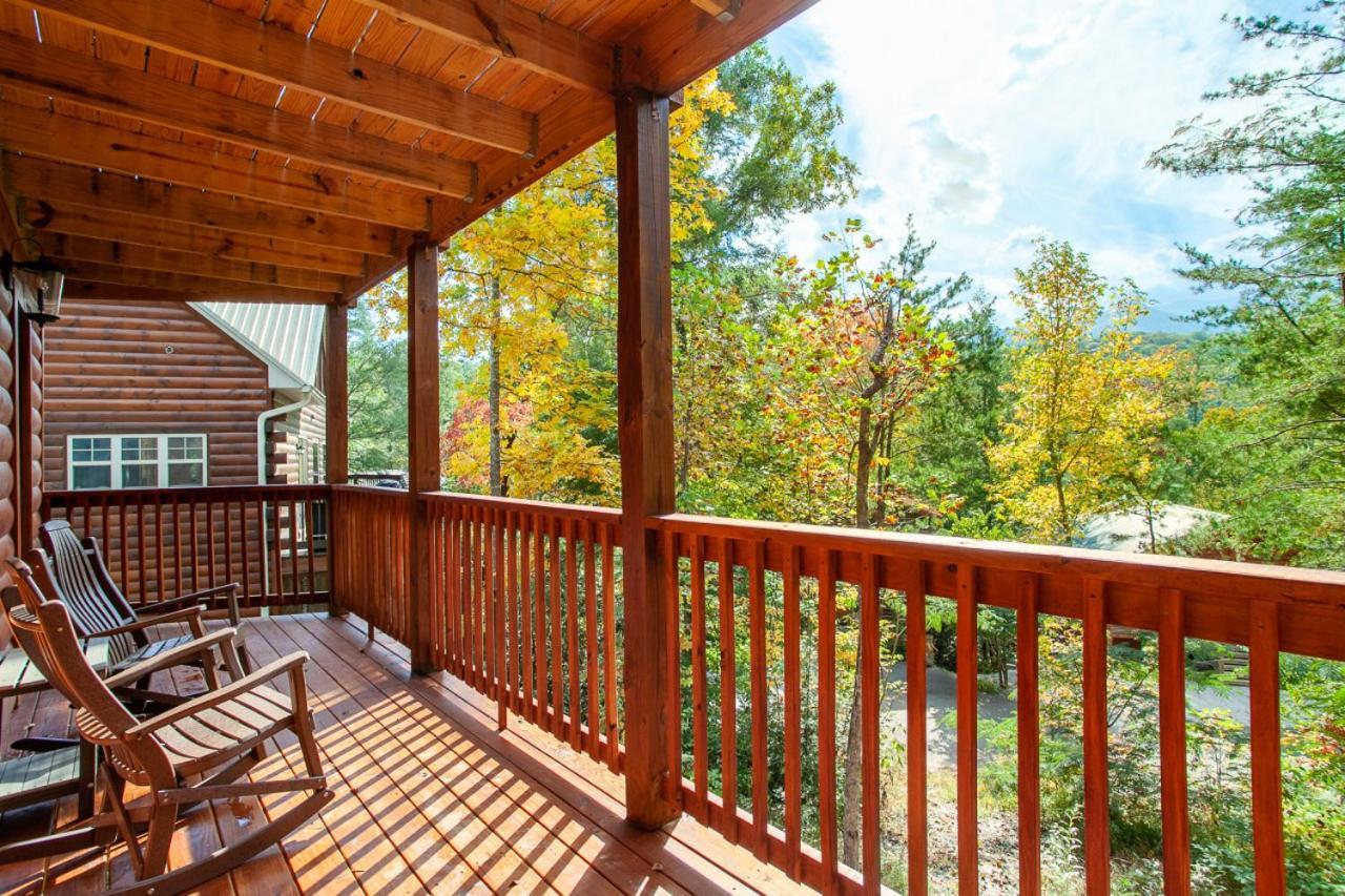 Stunning View Hot Tub Games