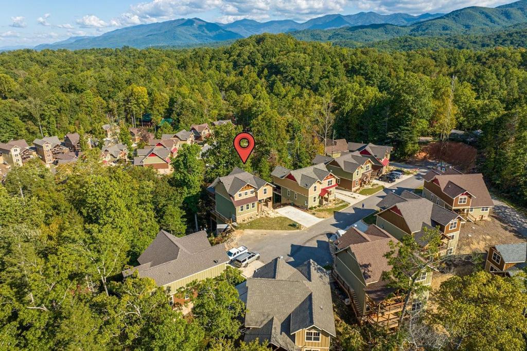 Pirates Peak * Gatlinburg