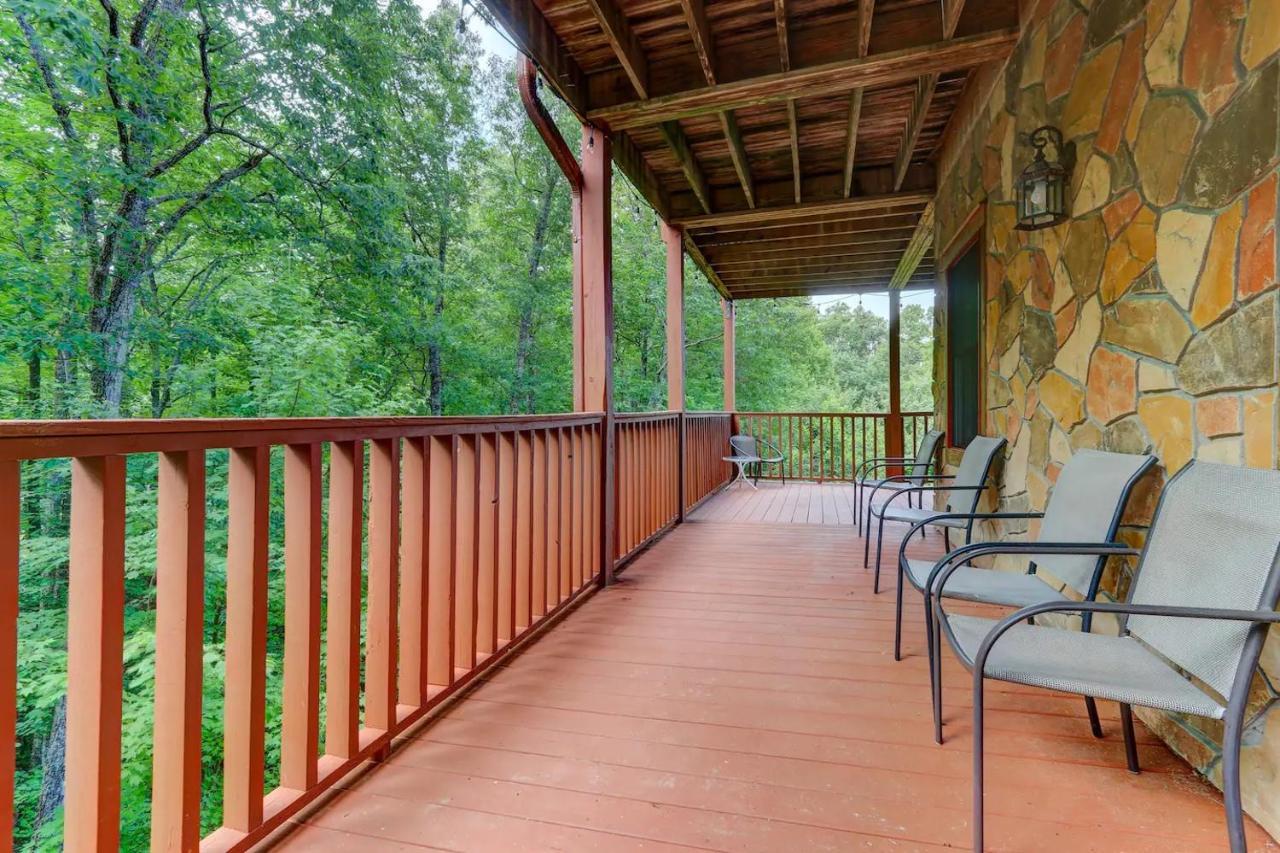 Lux 4bd W/ Views! Fire Pits + Hot Tub + Pool Holiday home *