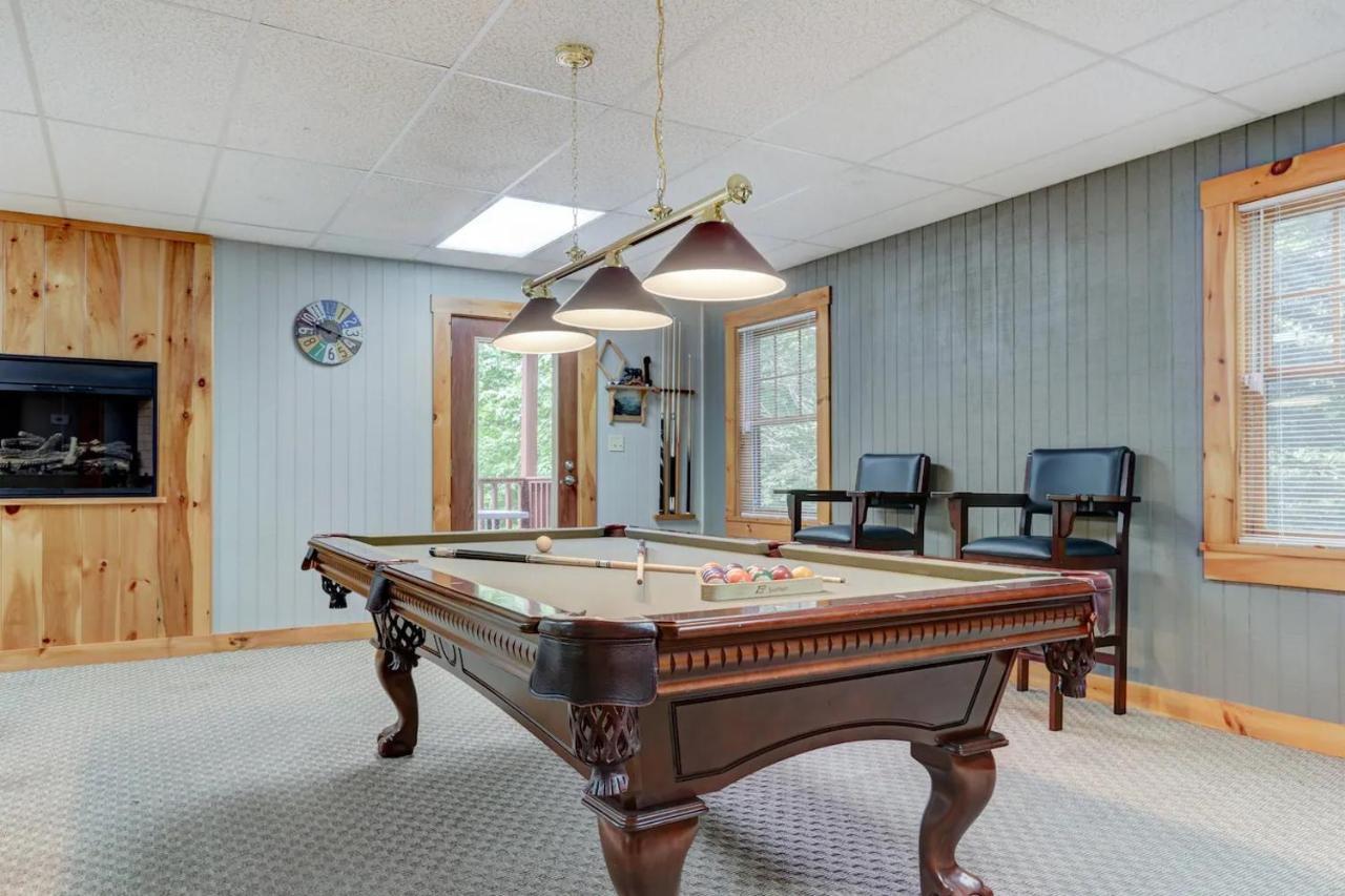 Lux 4bd W/ Views! Fire Pits + Hot Tub + Pool Gatlinburg