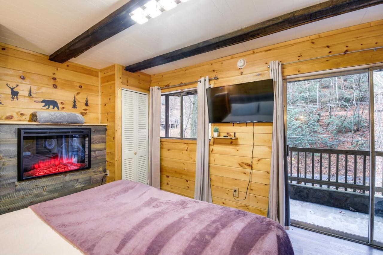 A-frame With Hot Tub Near Parkway Holiday home *