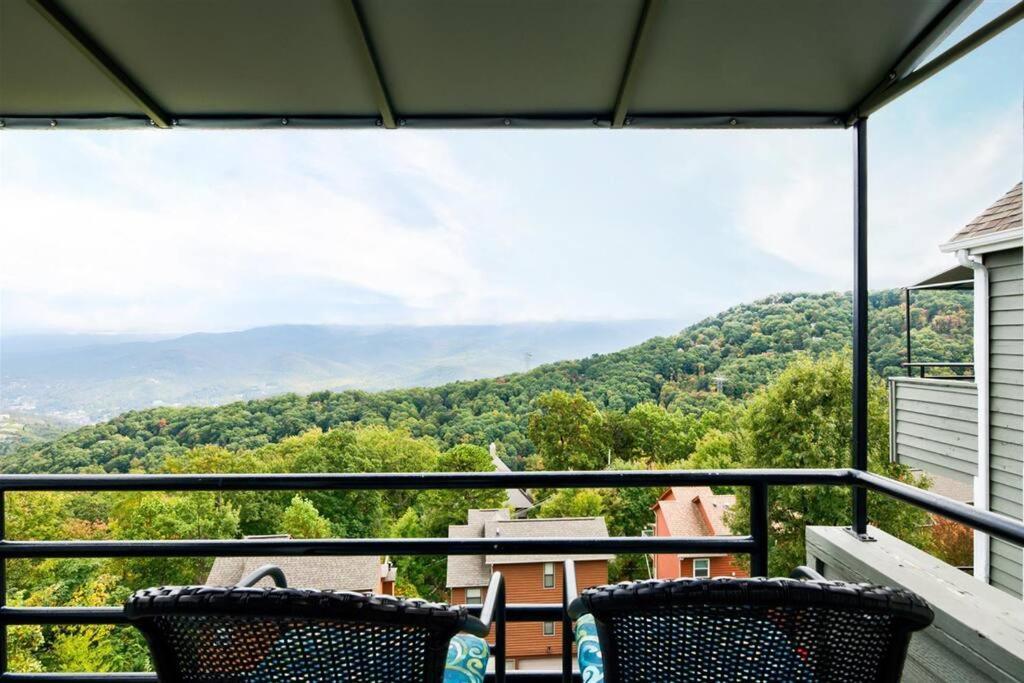 Spacious Gatlinburg Condo With Million Dollar Mountain Views Apartment *