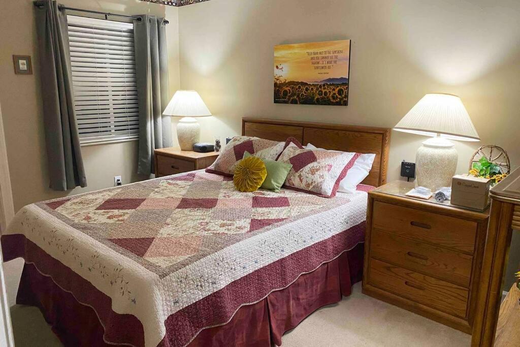 Spacious Gatlinburg Condo With Million Dollar Mountain Views *