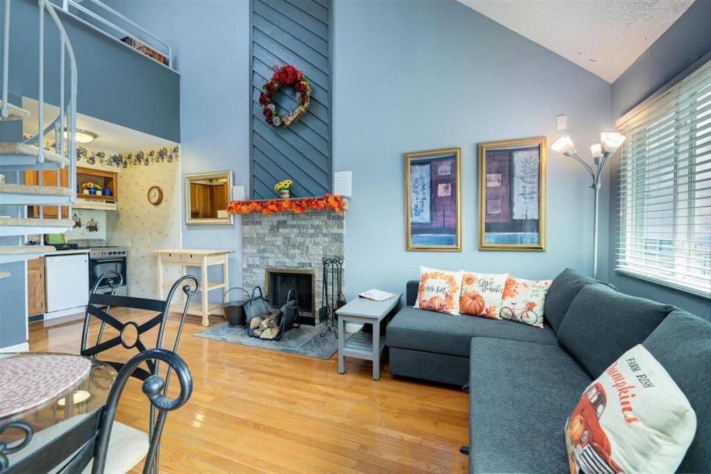 Spacious Gatlinburg Condo With Million Dollar Mountain Views *