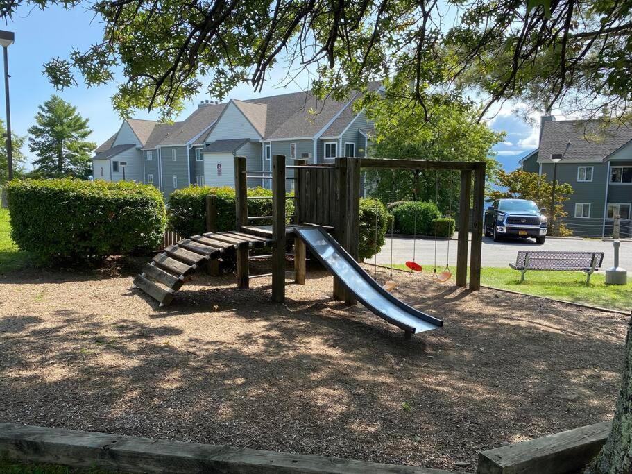 Spacious Gatlinburg Condo With Million Dollar Mountain Views Apartment