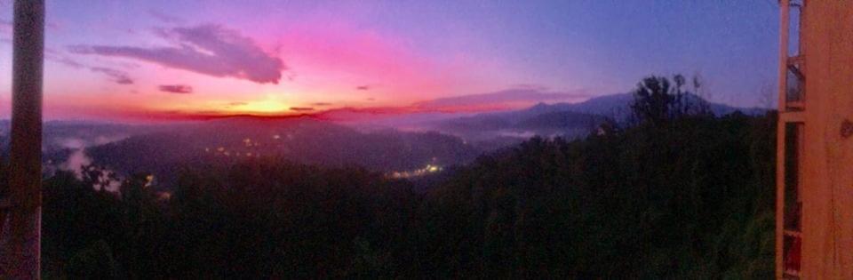Skyline Splendor: Luxe Retreat With Breathtaking Views Over Downtown Gatlinburg
