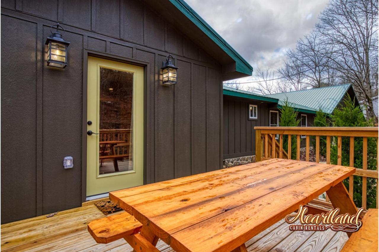 New In * Gatlinburg