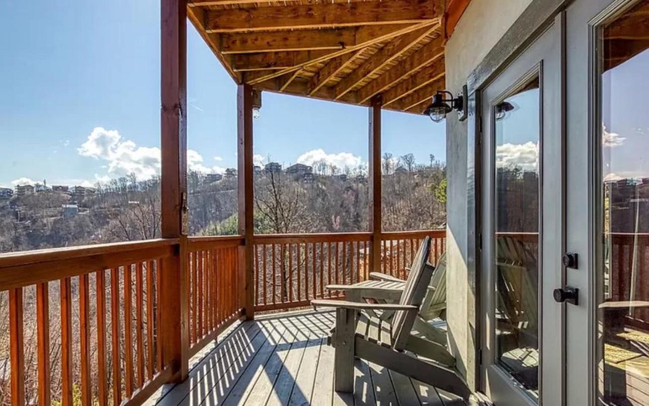 Villa Hawk's View Log Cabin -mountains In Gatlinburg.