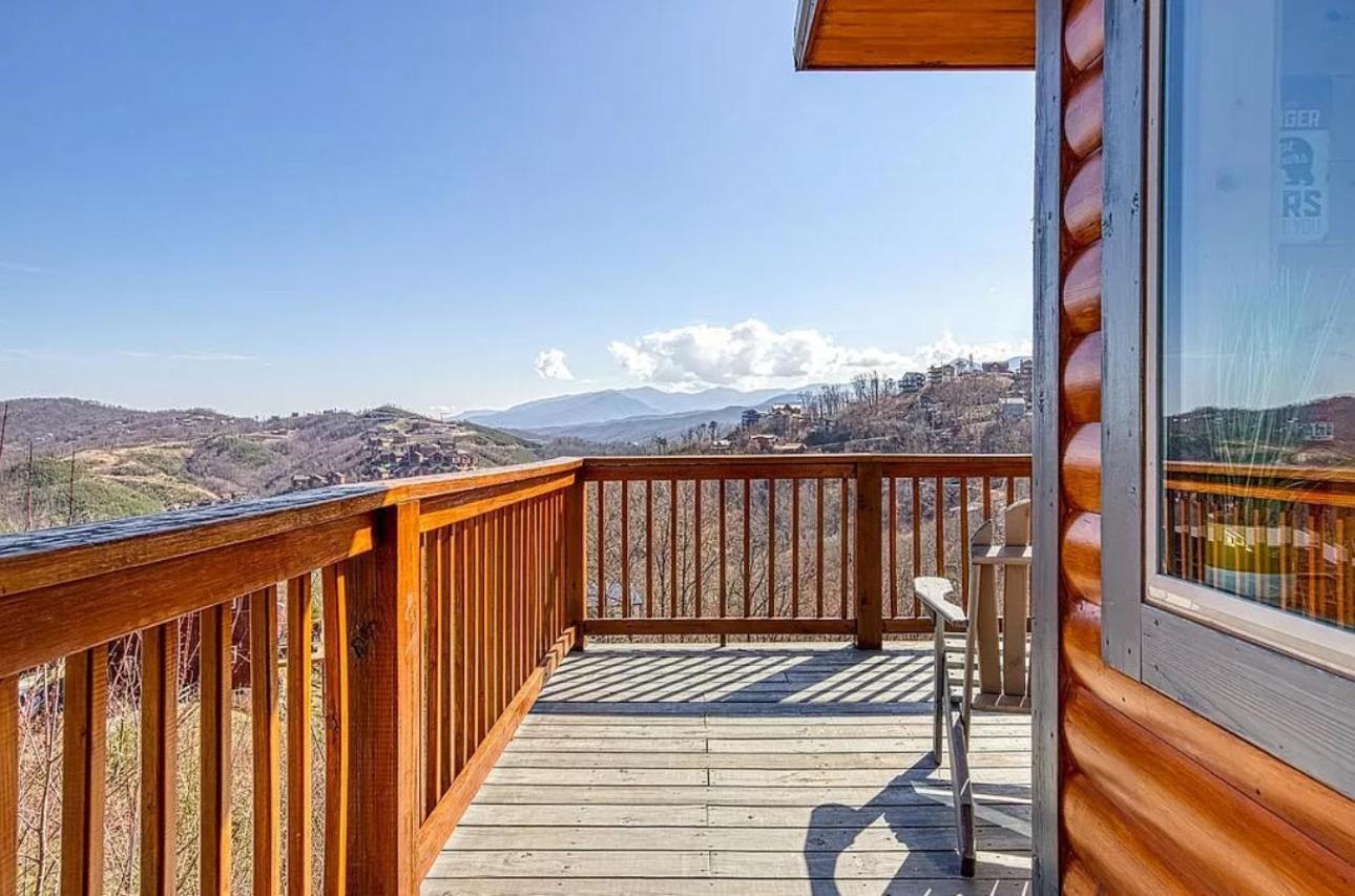 Villa Hawk's View Log Cabin -mountains In Gatlinburg. *