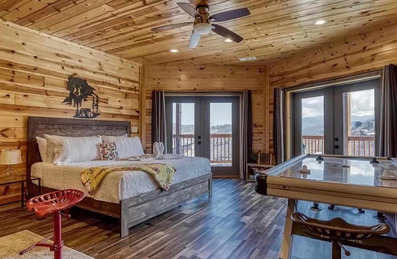 Villa Hawk's View Log Cabin -mountains In Gatlinburg.