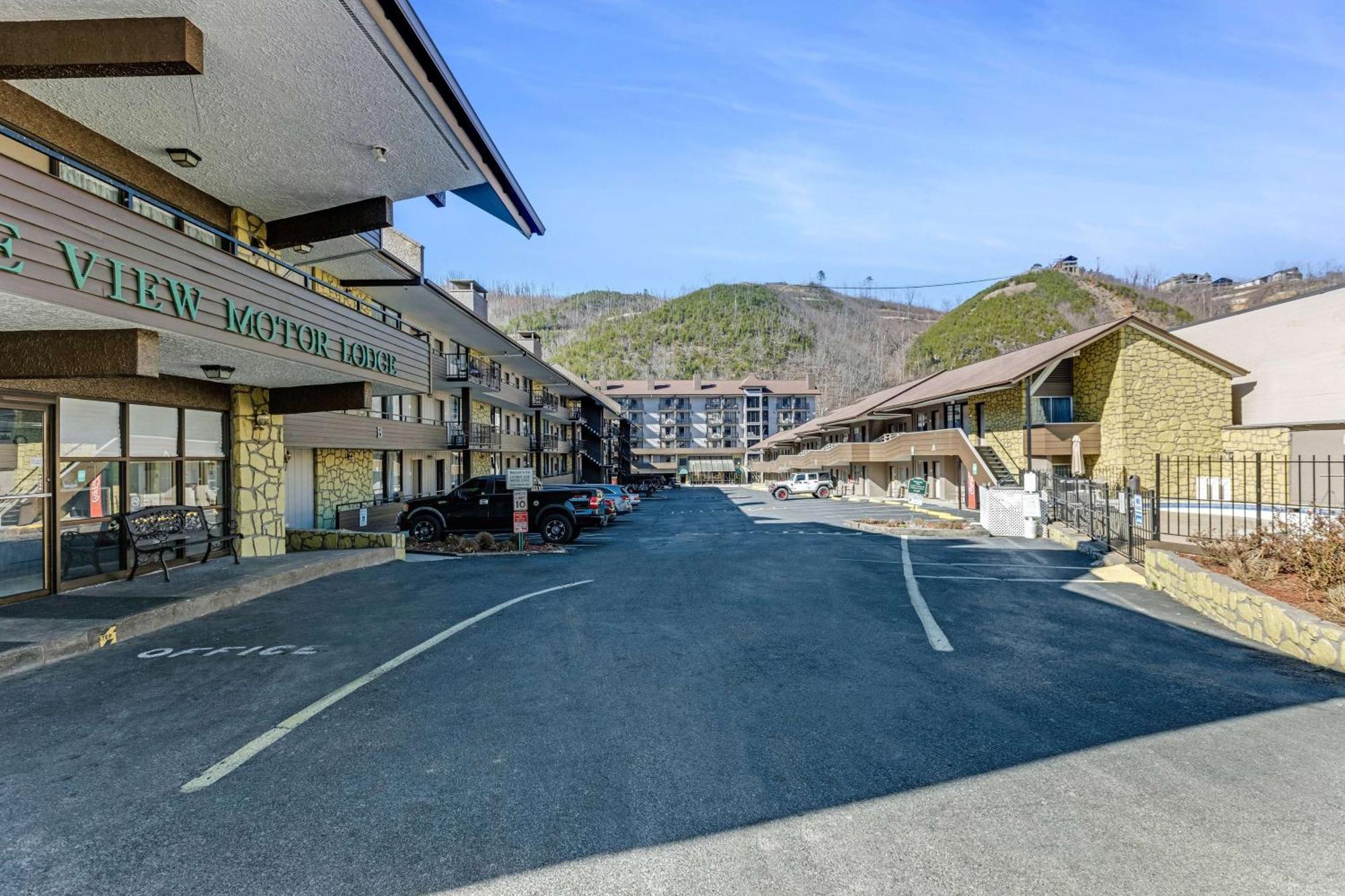The Wander 3* Gatlinburg